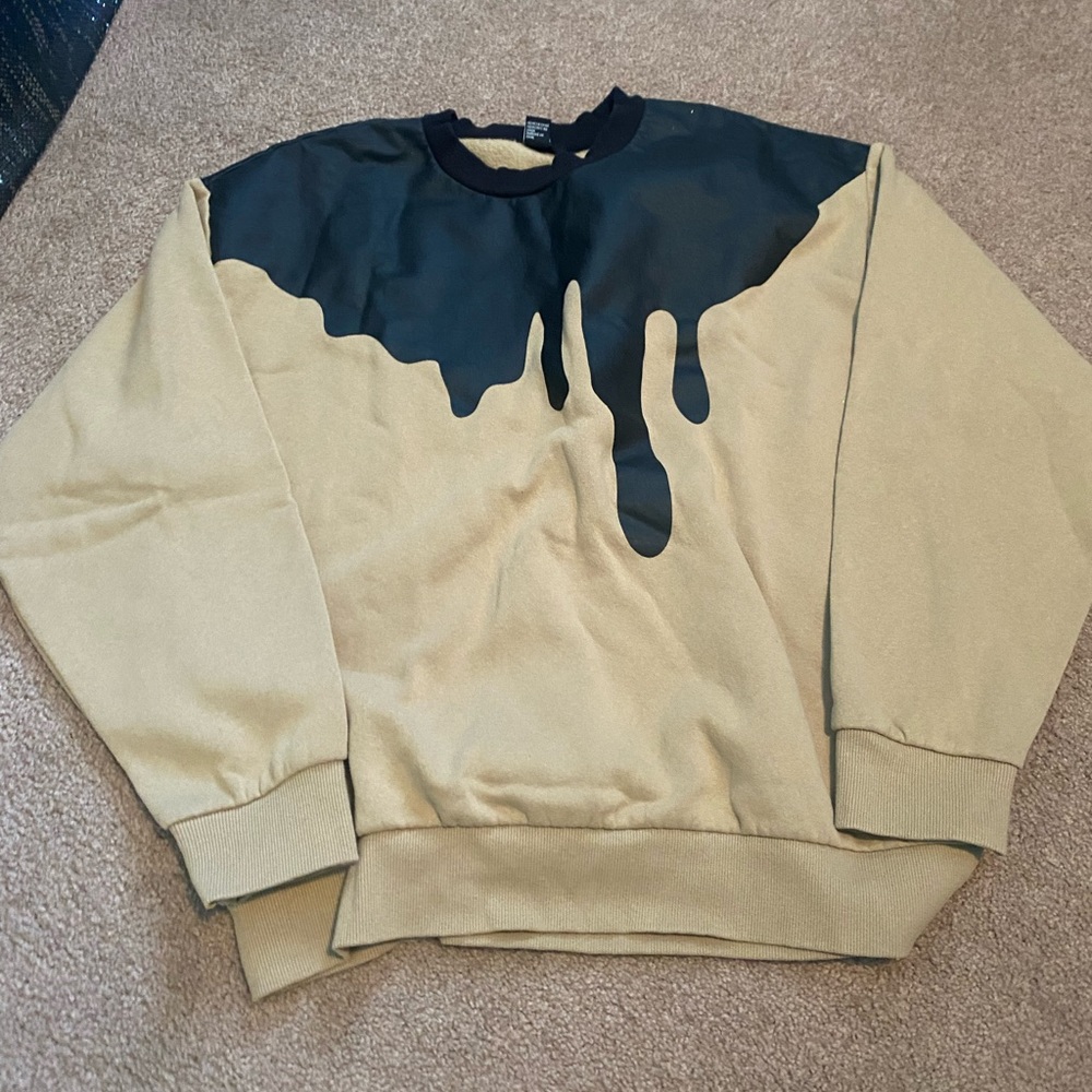 Forever 21 tan crew neck